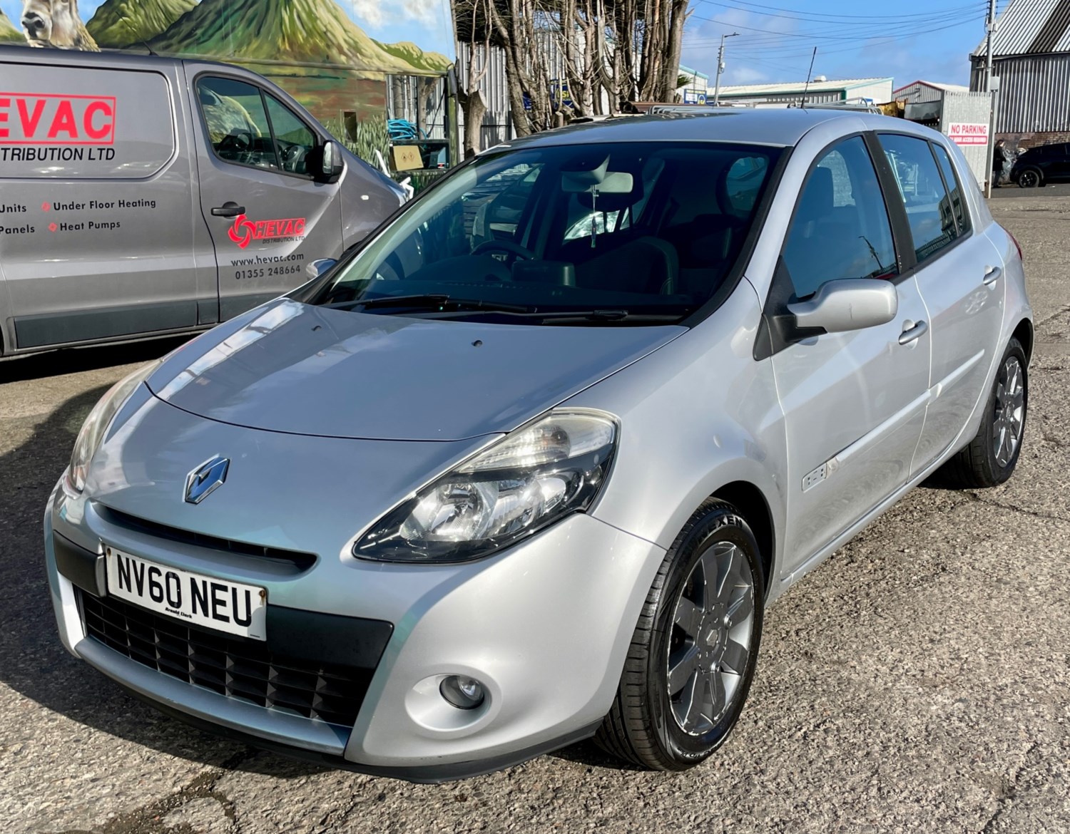 Renault Clio 2010 (60) - 1.2 16V Dynamique TomTom 5dr - Image 17