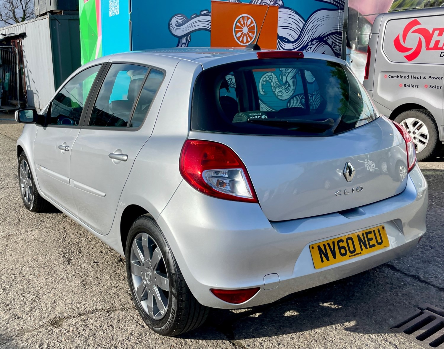 Renault Clio 2010 (60) - 1.2 16V Dynamique TomTom 5dr - Image 6