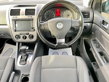 Used Volkswagen Golf 2009 for sale - 76958065: Photo