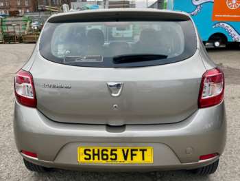 Used Dacia Sandero 2015 for sale - 74840138: Photo