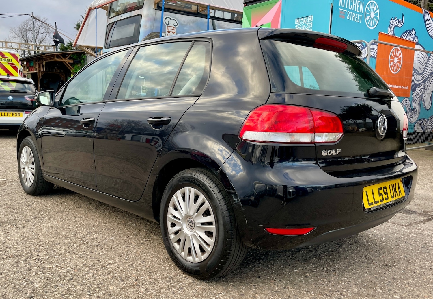 Used Volkswagen Golf 2009 for sale - 77720899: Photo 2