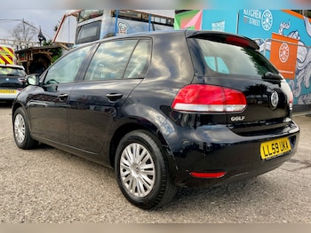 Used Volkswagen Golf 2009 for sale - 77720899: Photo