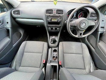 Used Volkswagen Golf 2009 for sale - 77720899: Photo