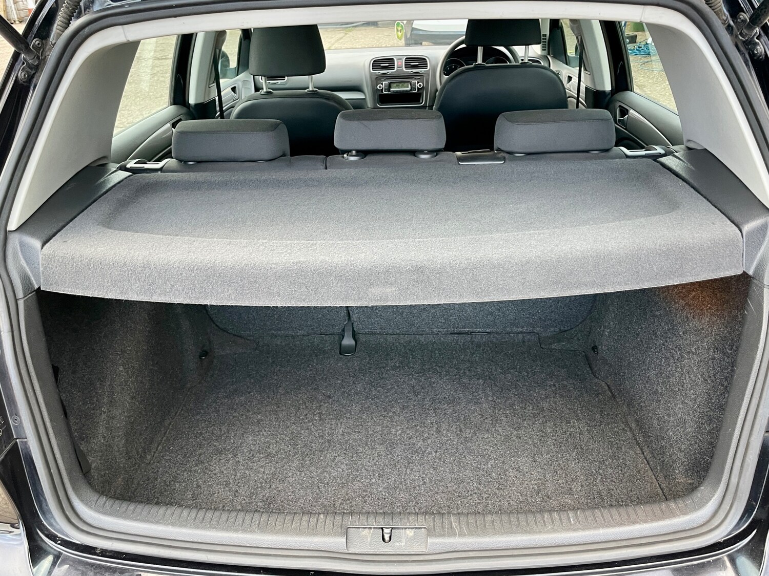 Used Volkswagen Golf 2009 for sale - 77720899: Photo 9