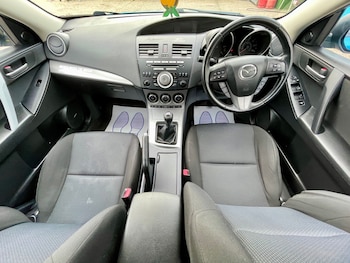 Used Mazda Mazda3 2010 for sale - 75618639: Photo