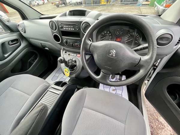 Used Peugeot Partner 2014 for sale - 76182282: Photo 13