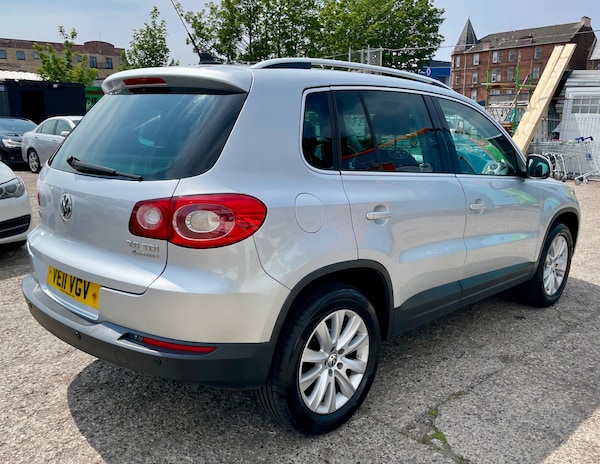 Used Volkswagen Tiguan 2011 for sale - 74928132: Photo 12
