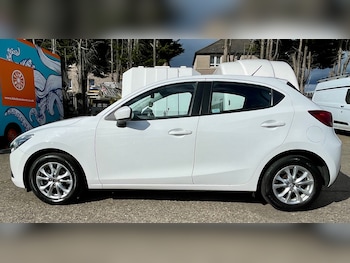 Used Mazda Mazda2 2016 for sale - 78403020: Photo