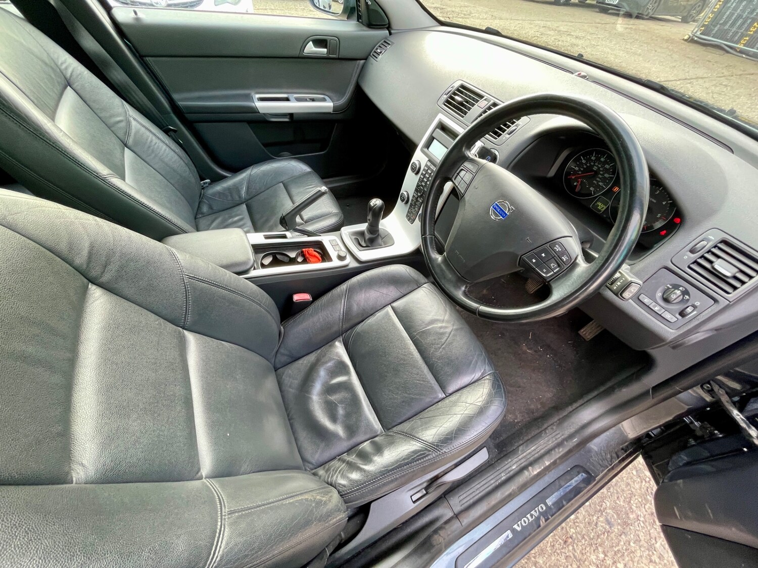 Used Volvo V50 2010 for sale - 77791066: Photo 14