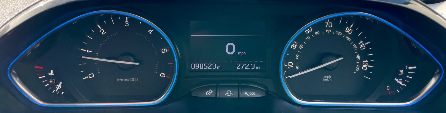 Used Peugeot 2008 2015 for sale - 77934751: Photo 19