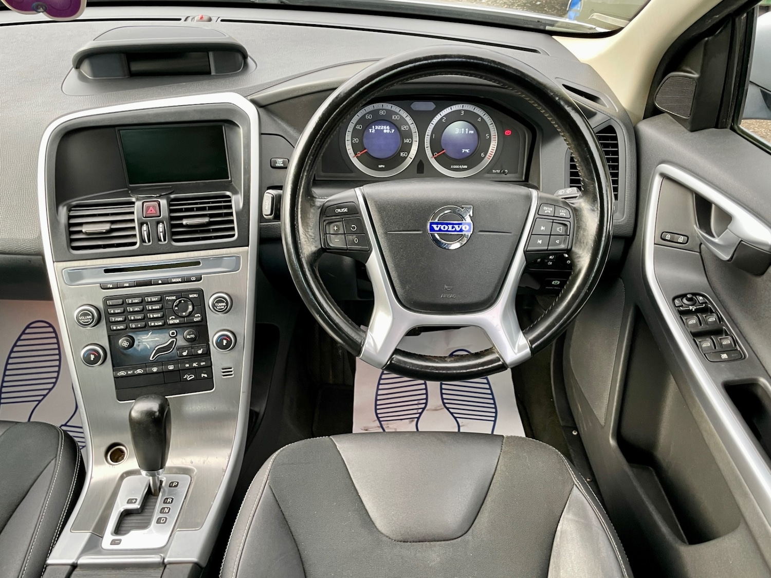 Used Volvo XC60 2009 for sale - 78199016: Photo 16