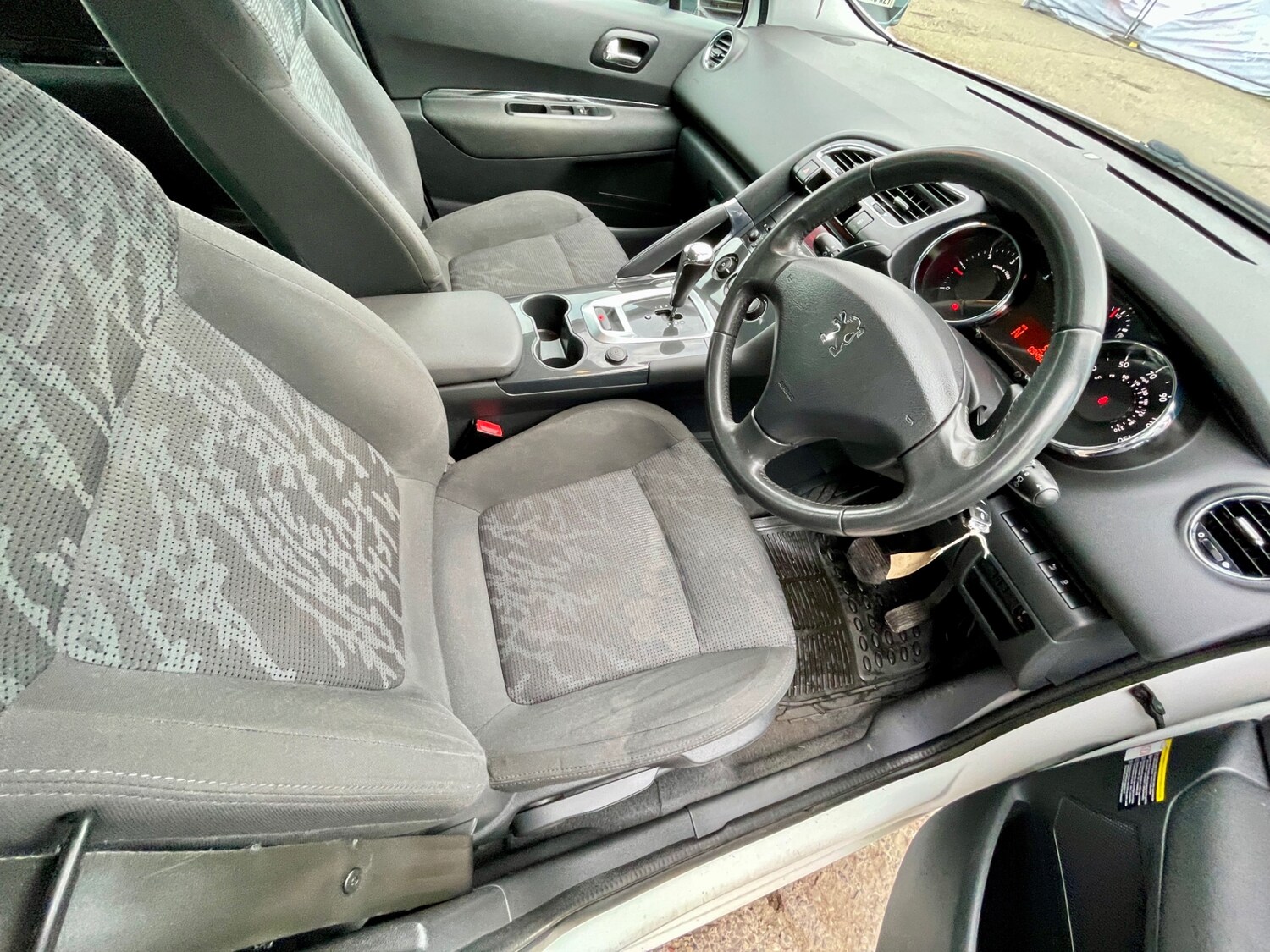 Used Peugeot 3008 2013 for sale - 77592557: Photo 15