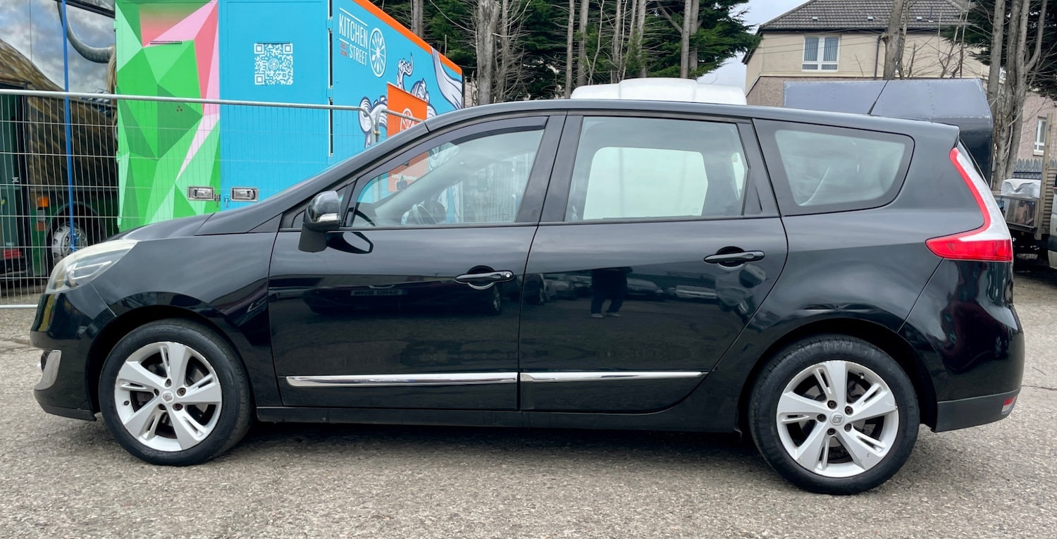 Used Renault Grand Scenic 2012 for sale - 77465546: Photo 13