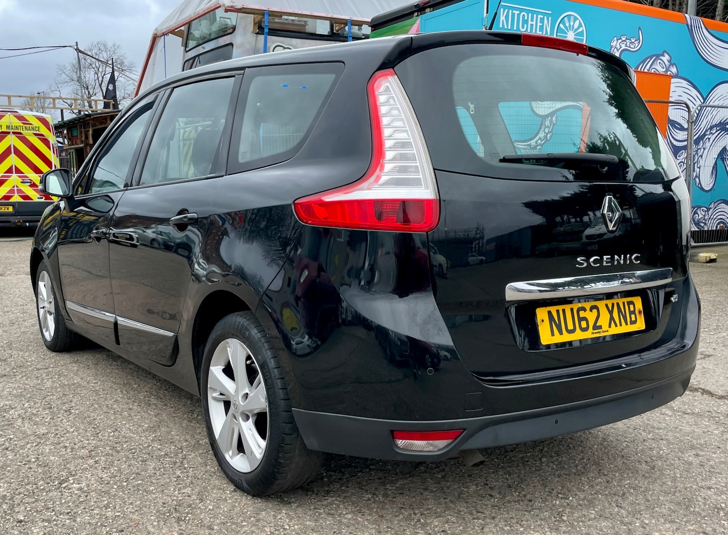 Used Renault Grand Scenic 2012 for sale - 77465546: Photo 2