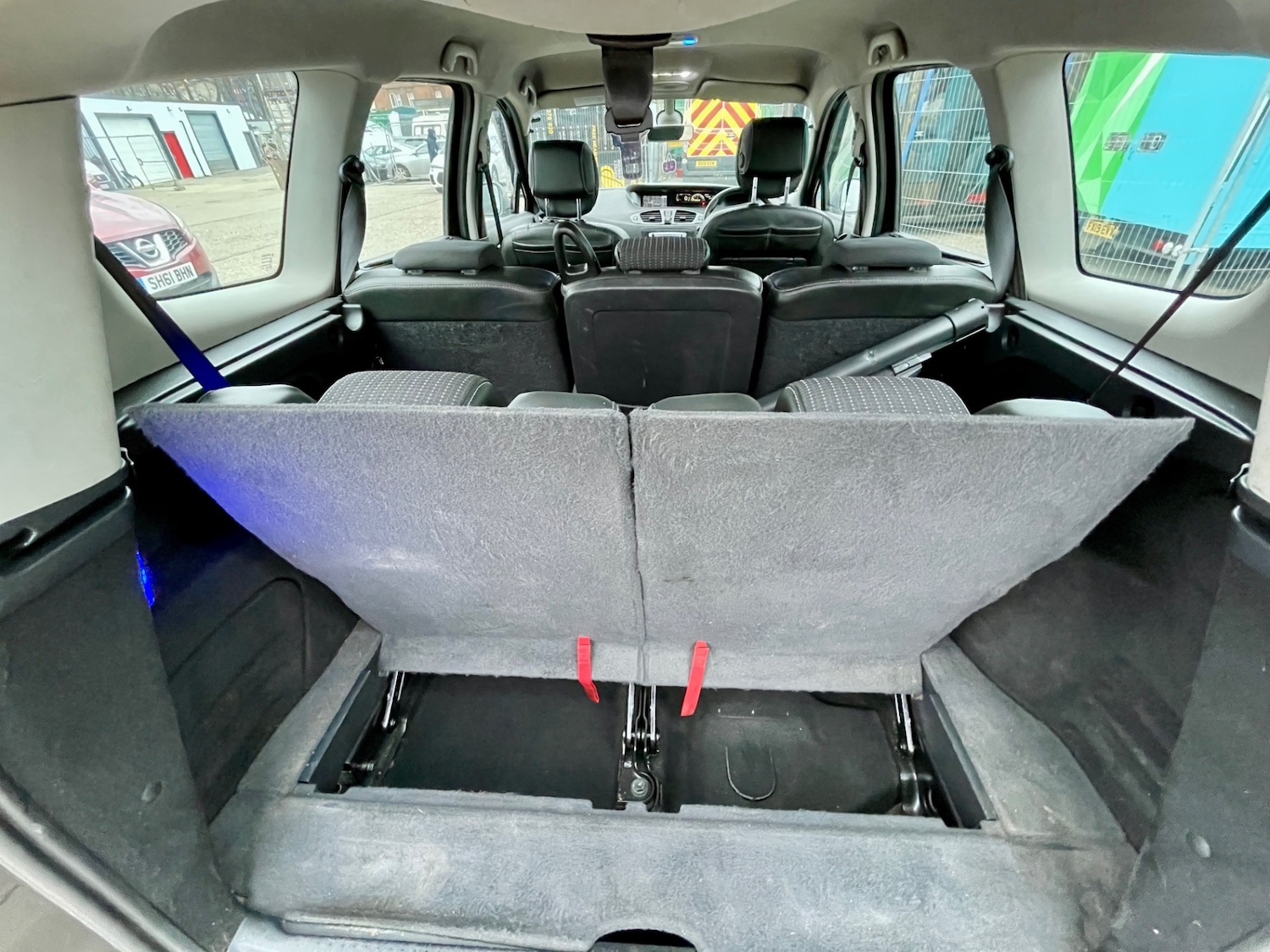 Used Renault Grand Scenic 2012 for sale - 77465546: Photo 7