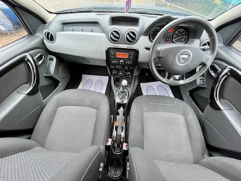 Used Dacia Duster 2013 for sale - 77179992: Photo