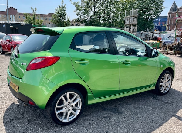 Used Mazda Mazda2 2010 for sale - 75026530: Photo 10