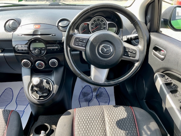 Used Mazda Mazda2 2010 for sale - 75026530: Photo 6