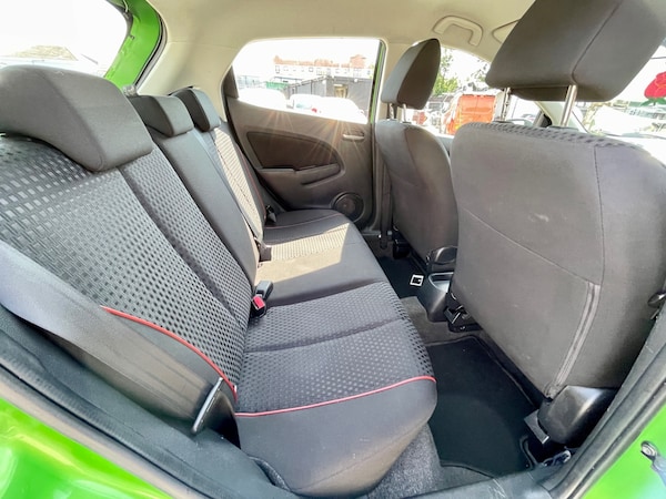 Used Mazda Mazda2 2010 for sale - 75026530: Photo 8