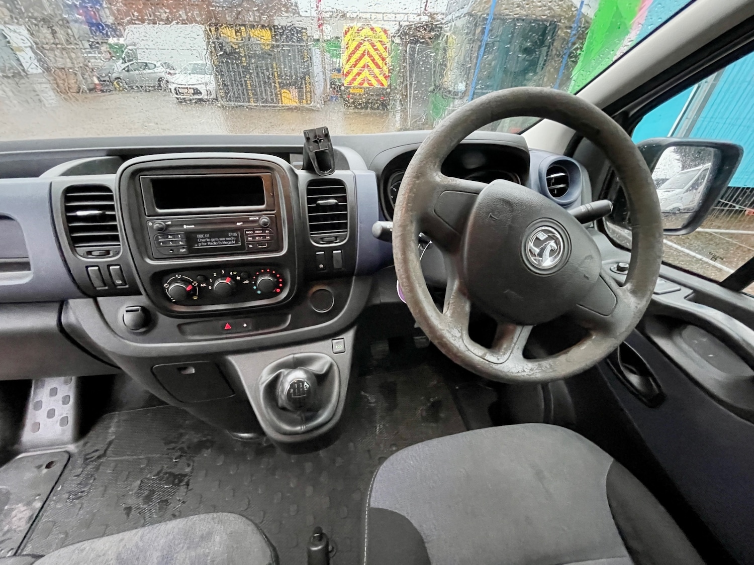 Used Vauxhall Vivaro 2015 for sale - 77632538: Photo 8