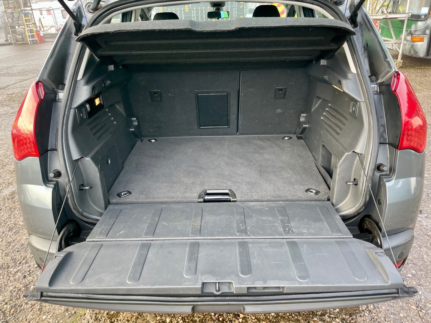 Used Peugeot 3008 2011 for sale - 76960242: Photo 10