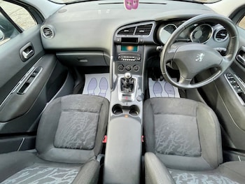 Used Peugeot 3008 2011 for sale - 76960242: Photo