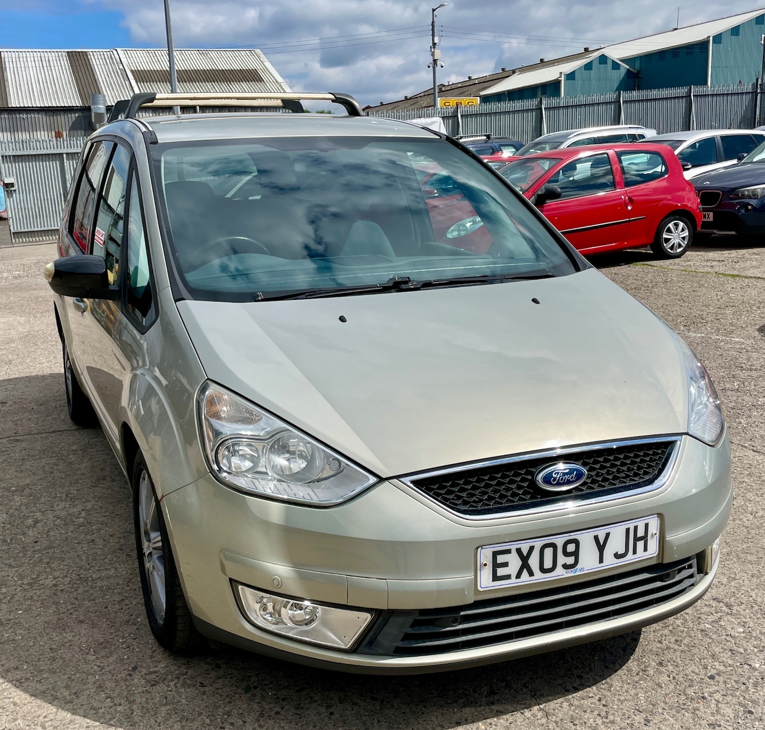 Used Ford Galaxy 2009 for sale - 76477543: Photo 18