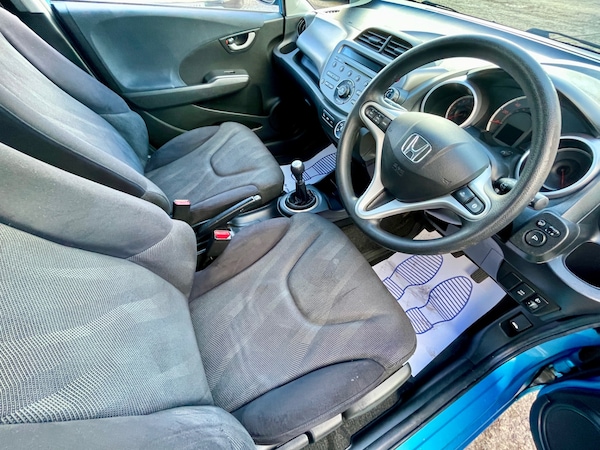 Used Honda Jazz 2010 for sale - 76194555: Photo 15