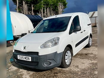 Used Peugeot Partner 2015 for sale - 75938911: Photo