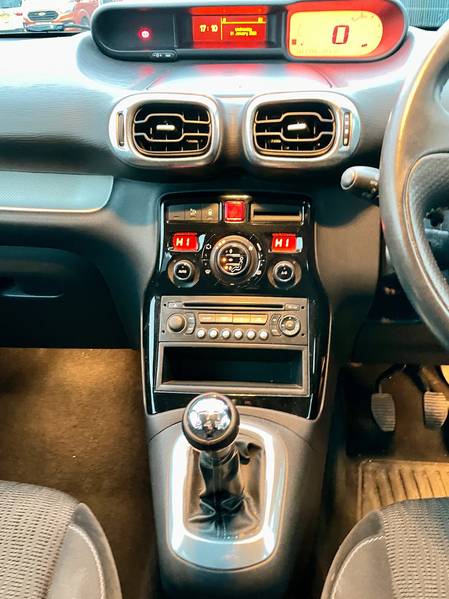 Used Citroen C3 Picasso 2011 for sale - 77274586: Photo 13