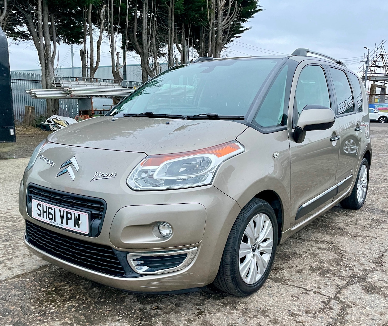 Used Citroen C3 Picasso 2011 for sale - 77274586: Photo 5