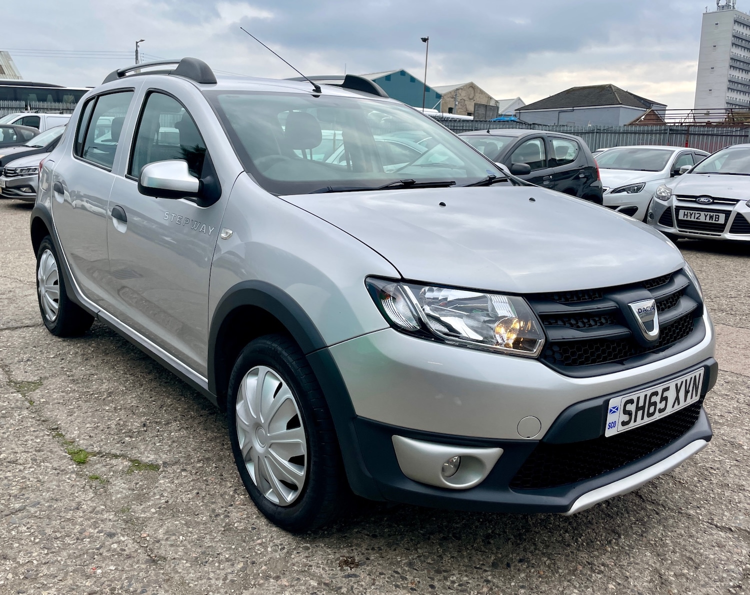 Used Dacia Sandero Stepway 2015 for sale - 76450385: Photo 1