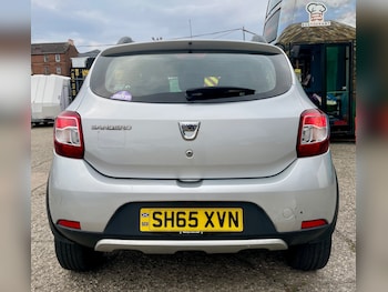 Used Dacia Sandero Stepway 2015 for sale - 76450385: Photo