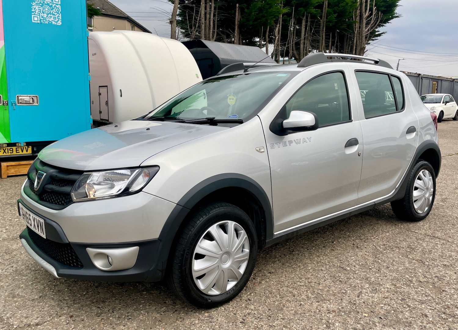 Used Dacia Sandero Stepway 2015 for sale - 76450385: Photo 5