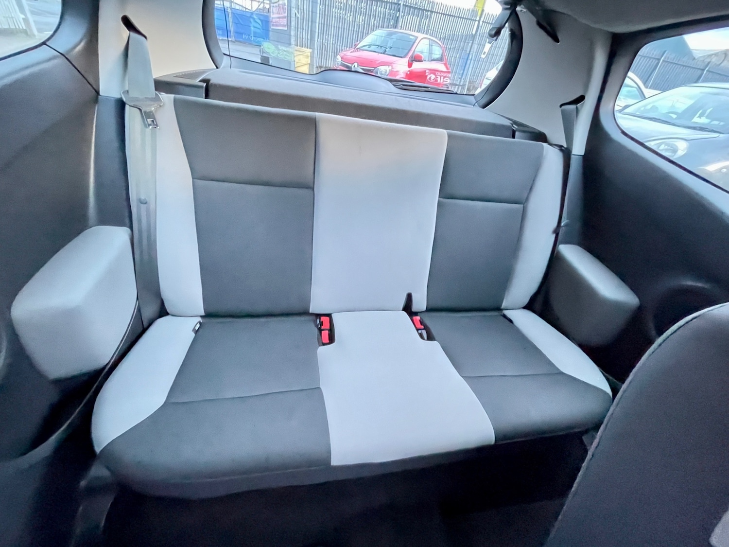 Used Renault Clio 2011 for sale - 77223073: Photo 12