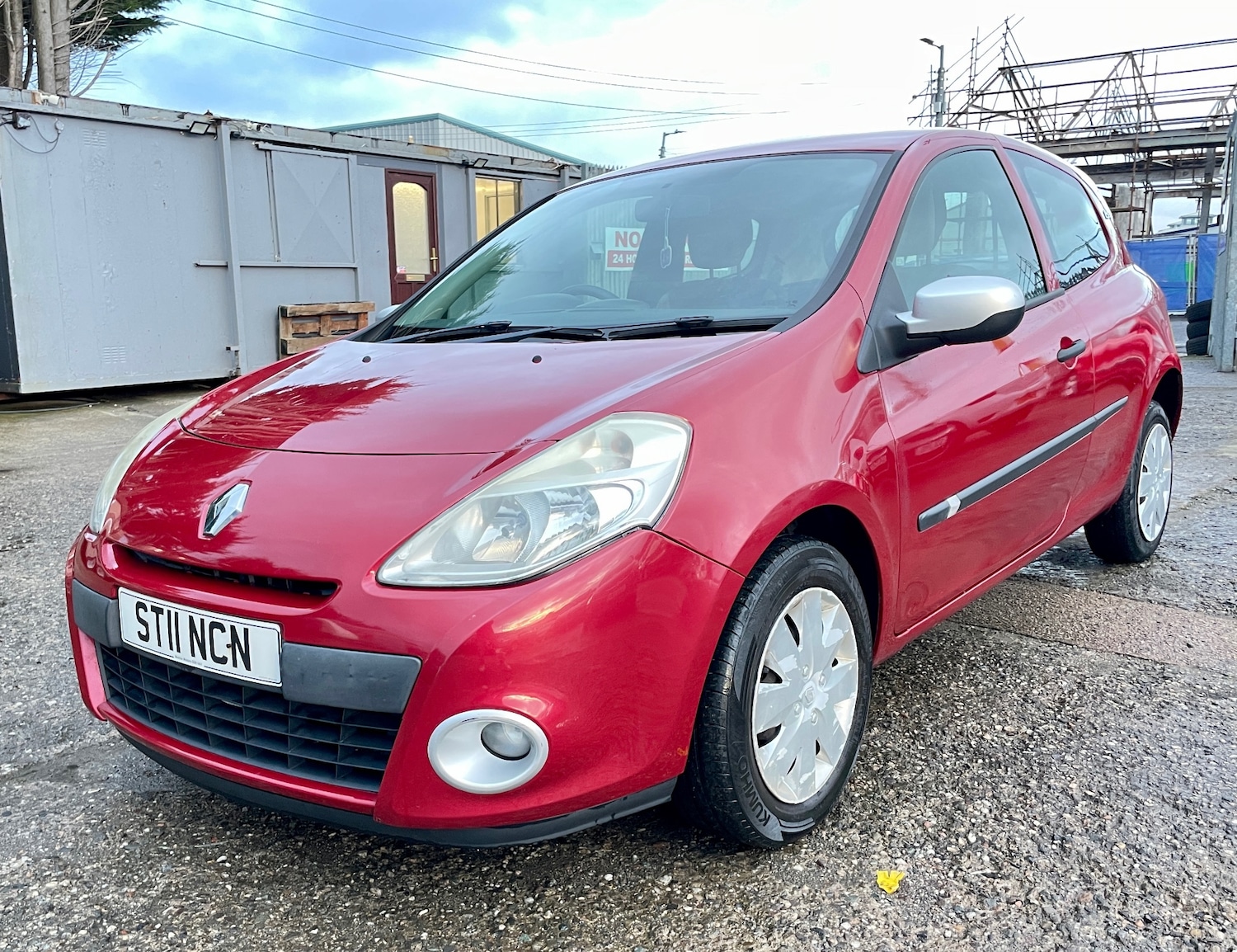 Used Renault Clio 2011 for sale - 77223073: Photo 5