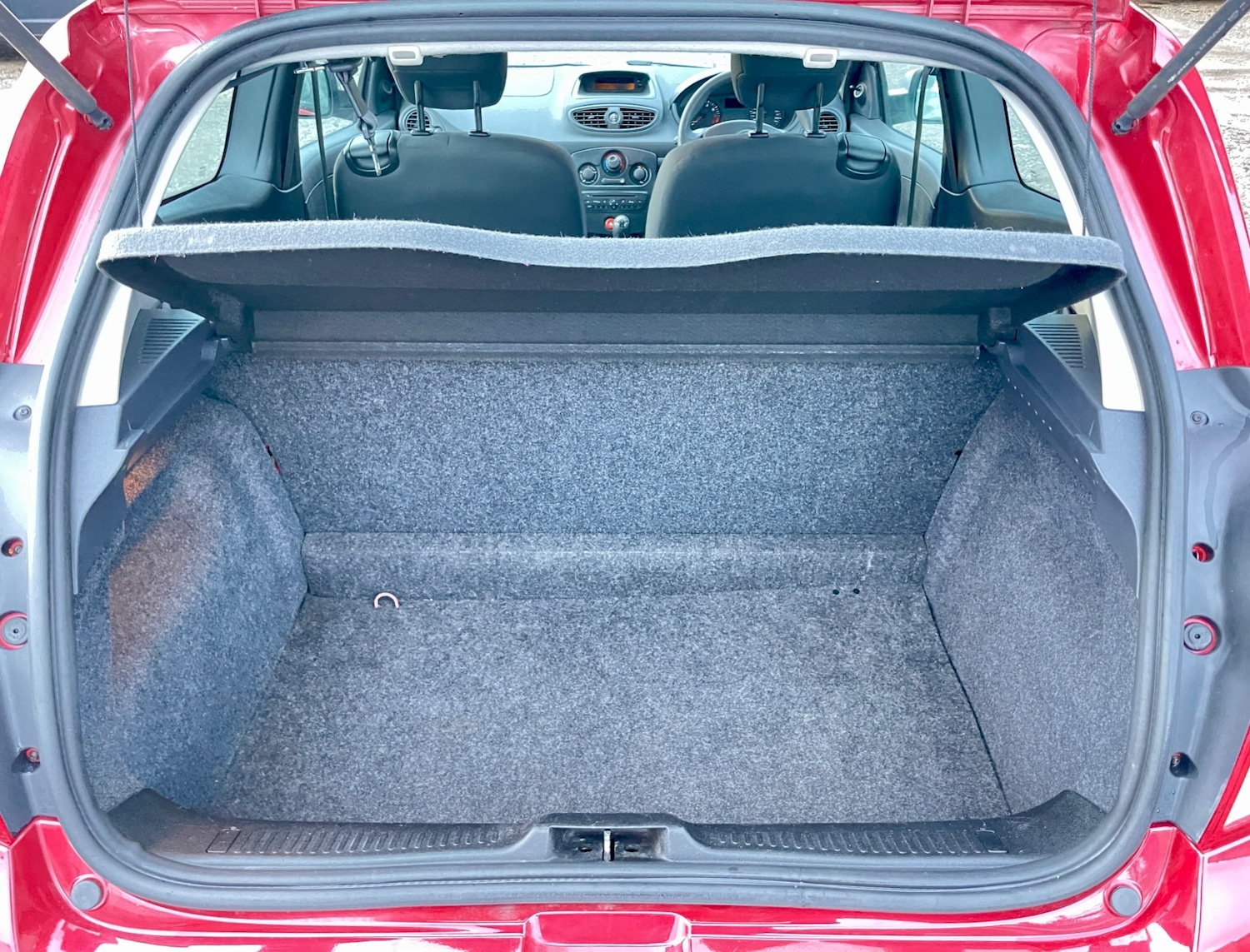 Used Renault Clio 2011 for sale - 77223073: Photo 7