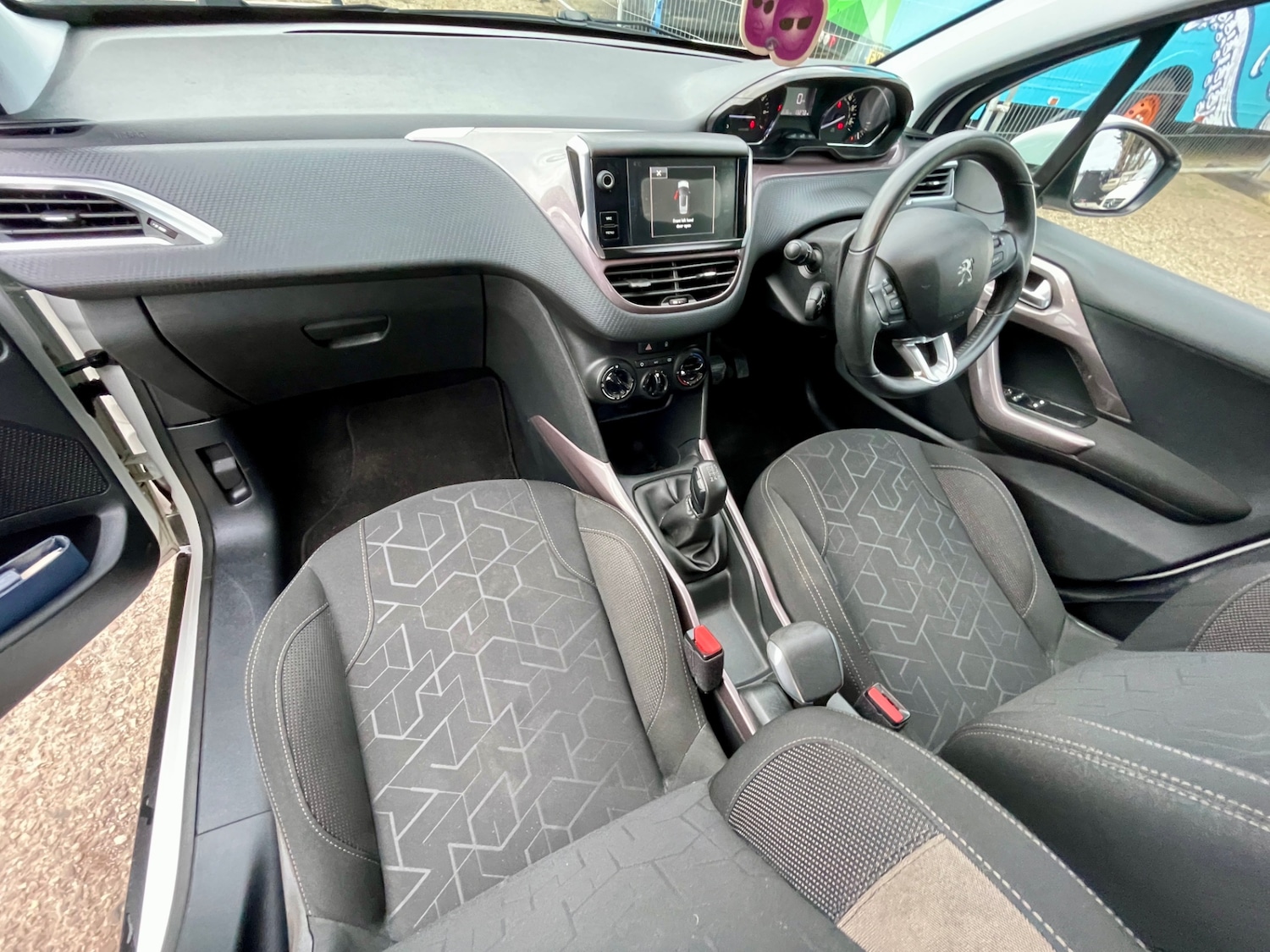 Used Peugeot 2008 2015 for sale - 77448177: Photo 17