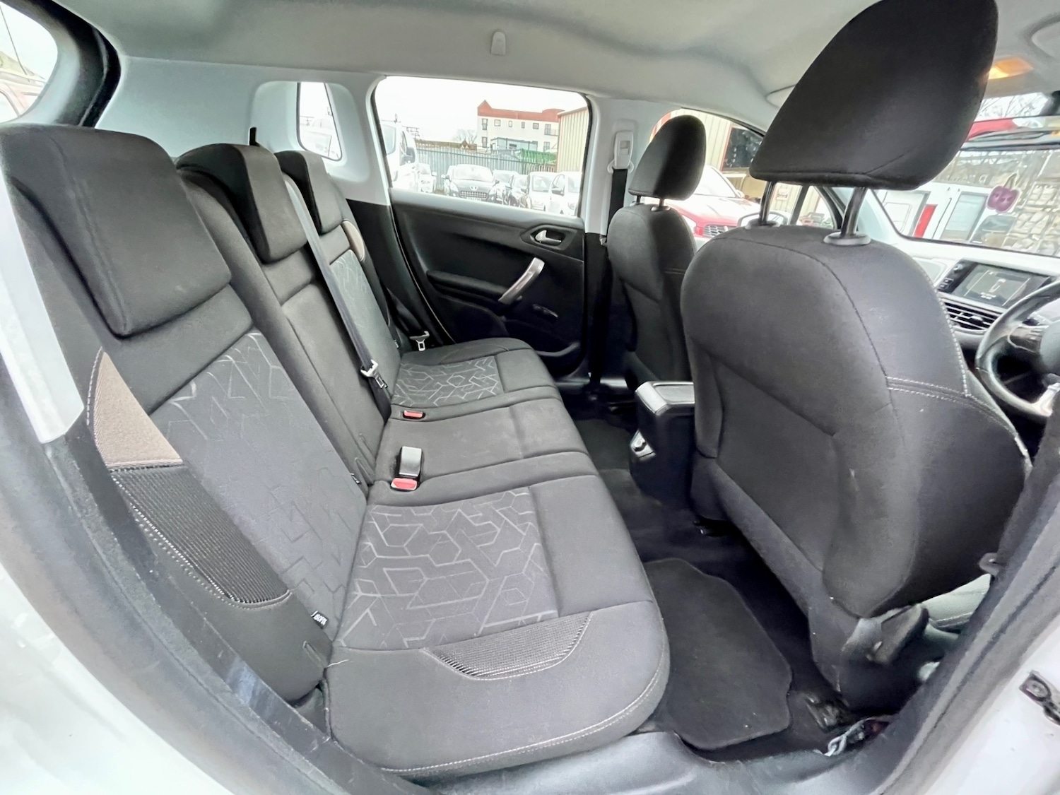 Used Peugeot 2008 2015 for sale - 77448177: Photo 7