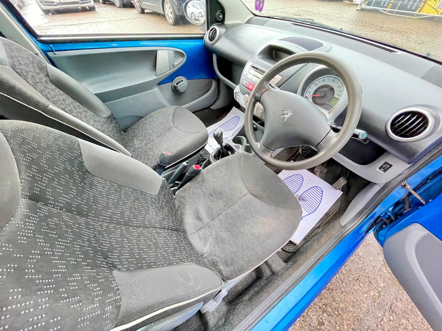 Used Peugeot 107 2011 for sale - 76884673: Photo 15