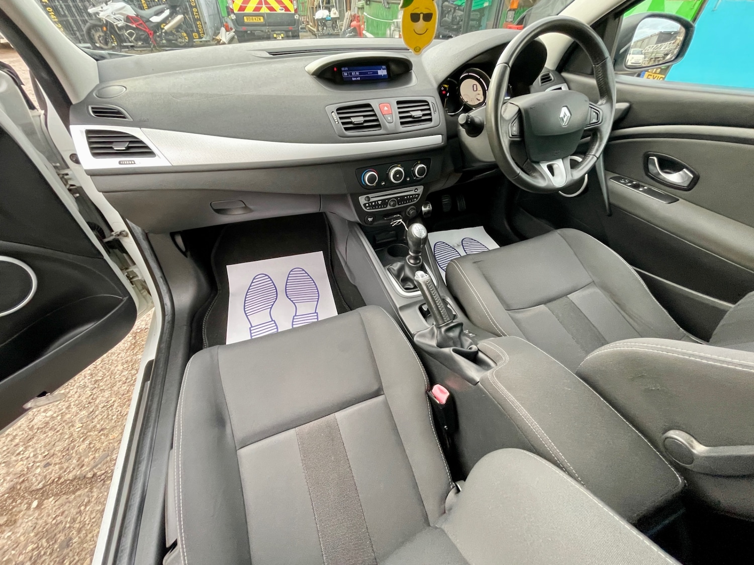 Used Renault Megane 2009 for sale - 76407684: Photo 16