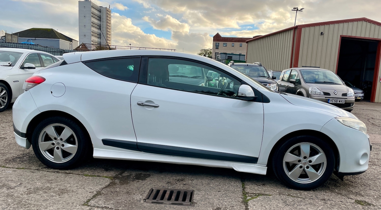 Used Renault Megane 2009 for sale - 76407684: Photo 8