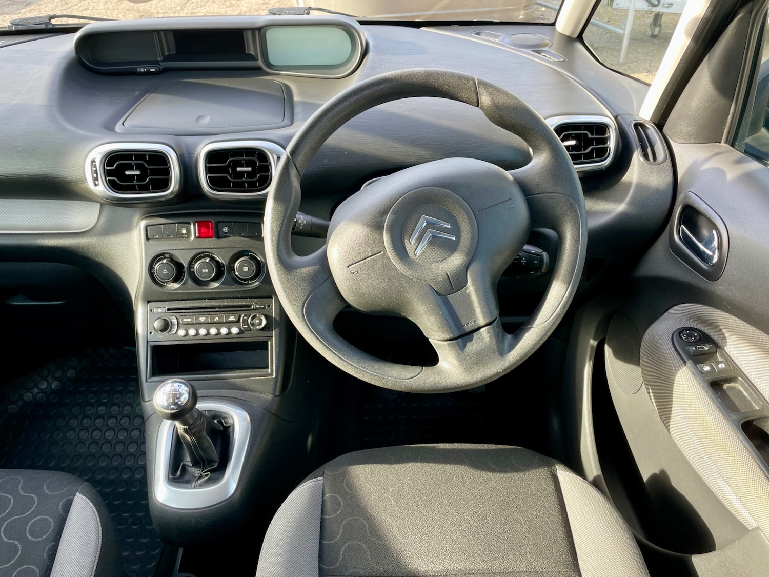 Used Citroen C3 Picasso 2010 for sale - 77584748: Photo 13