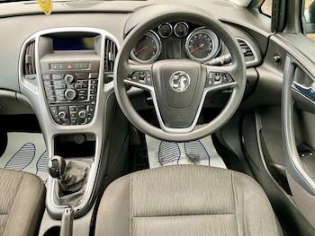 Used Vauxhall Astra 2015 for sale - 76656291: Photo