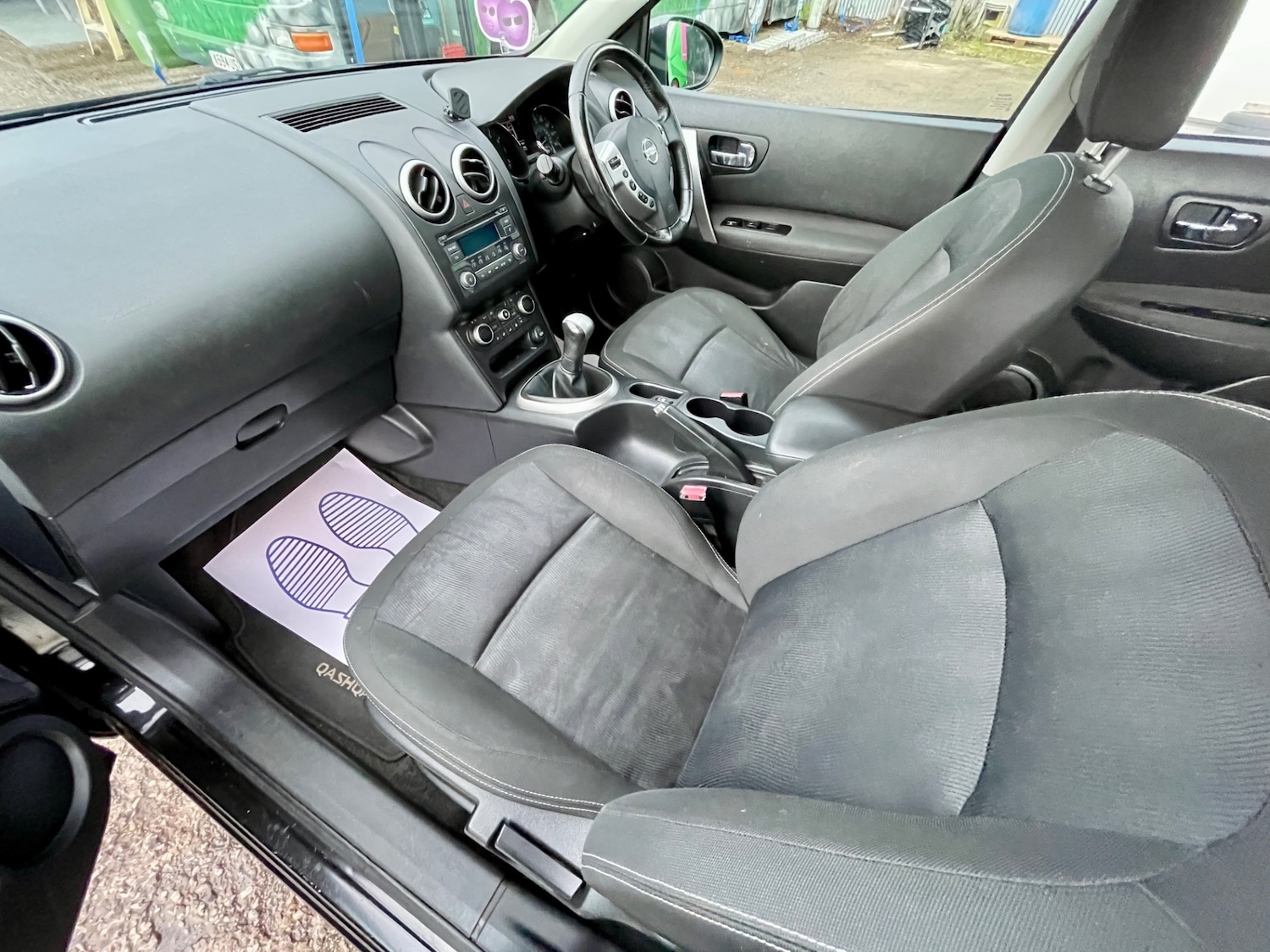 Used Nissan Qashqai 2011 for sale - 76982946: Photo 16