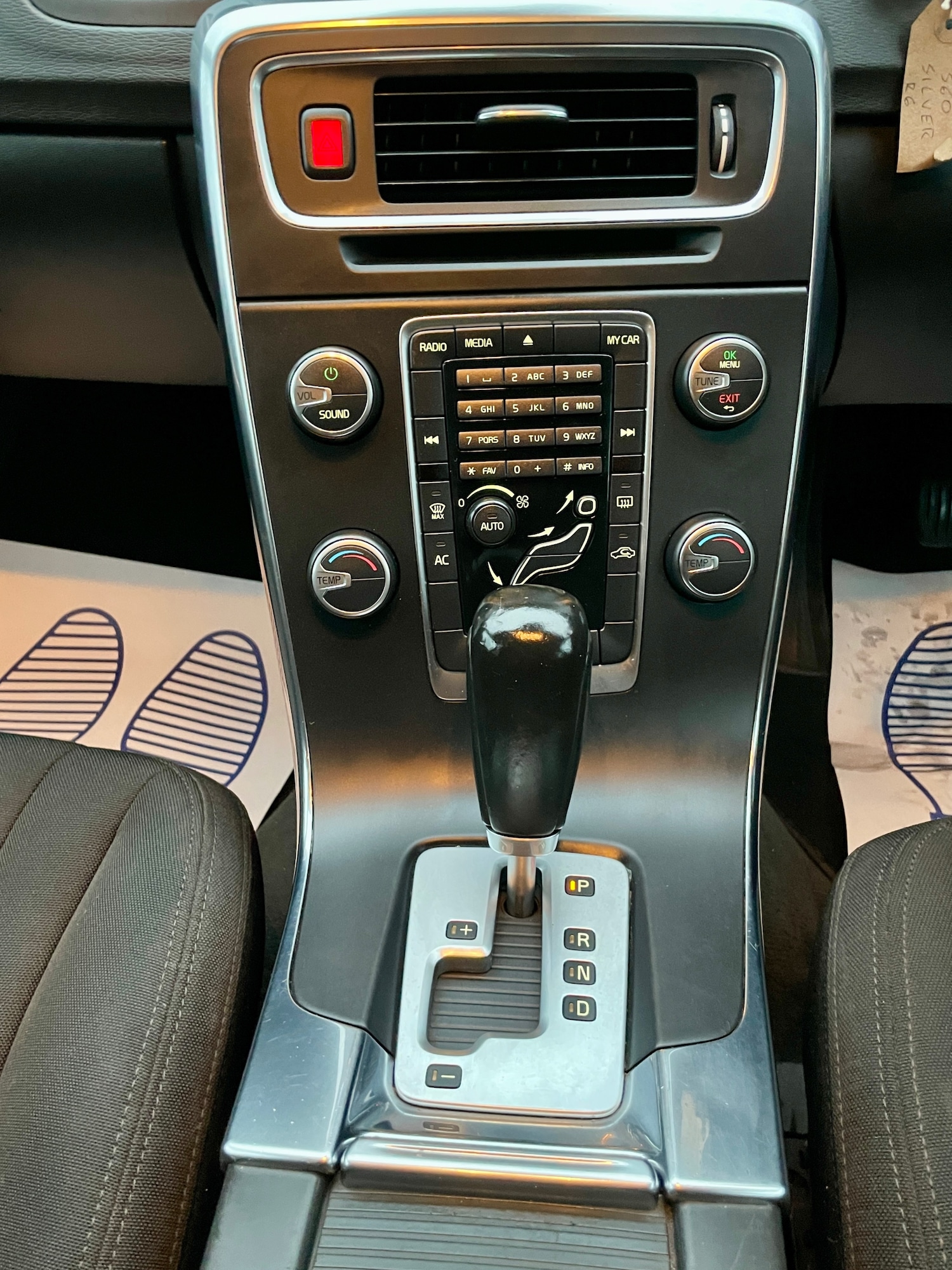 Used Volvo S60 2010 for sale - 76570732: Photo 1