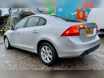 Used Volvo S60 2010 for sale - 76570732: Photo