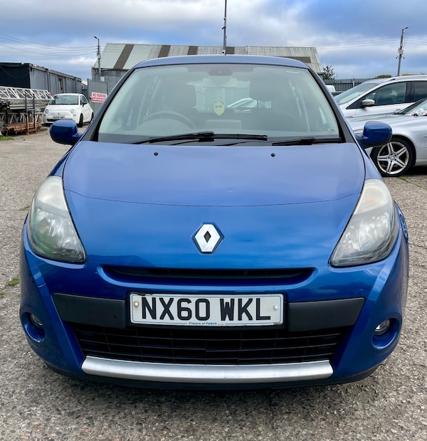 Used Renault Clio 2010 for sale - 76234504: Photo 6