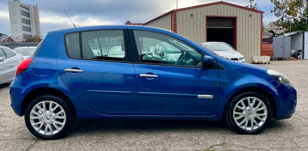 Used Renault Clio 2010 for sale - 76234504: Photo 7