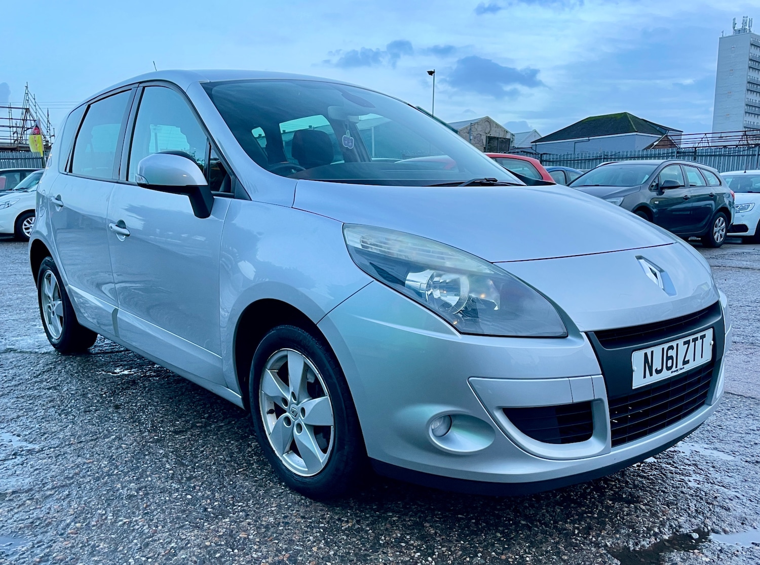 Used Renault Scenic 2011 for sale - 76897287: Photo 1